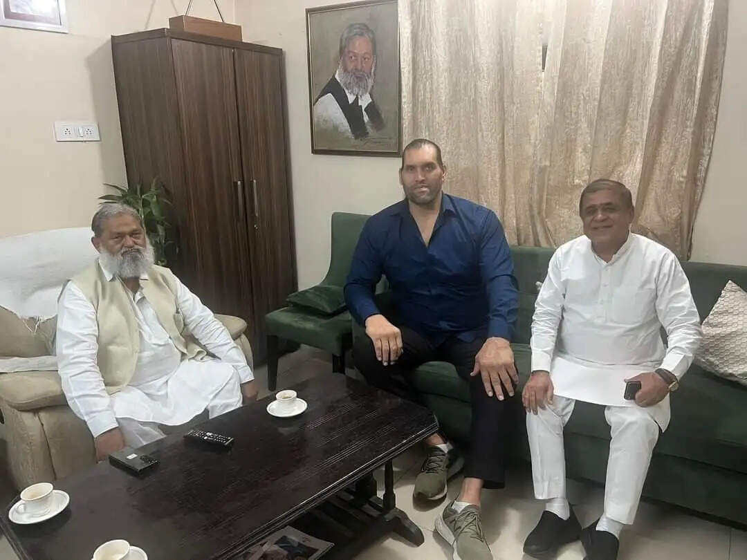 भाजपा में शामिल होने के बाद दूसरी बार 'द ग्रेट खली' मिले अनिल विज से