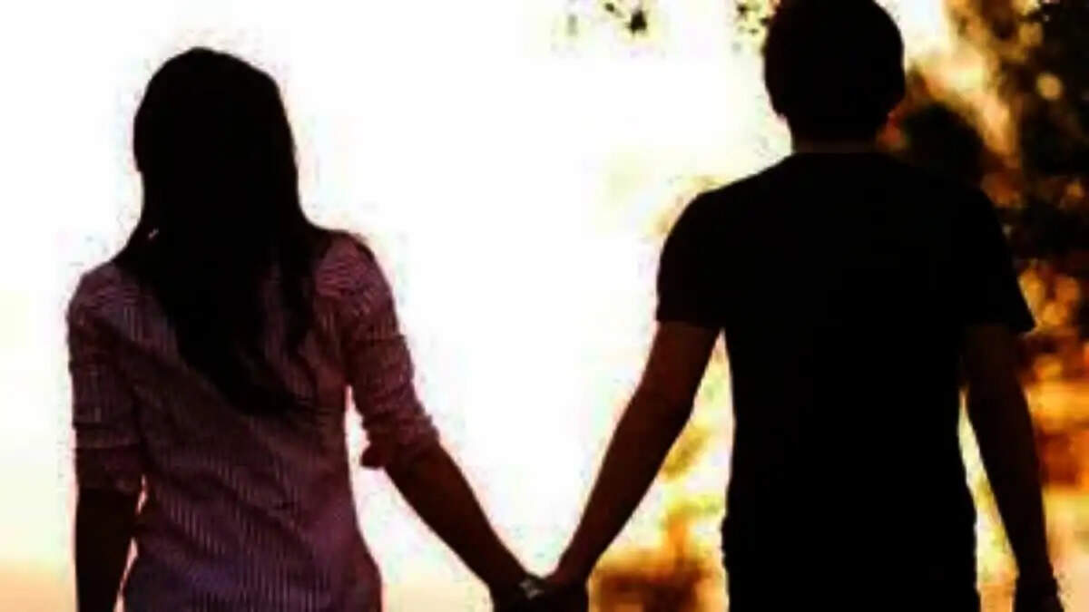 HARYANA:- प्रेमी के संग भागी पत्नी, दुखी होकर पति ने उठाया ये कदम