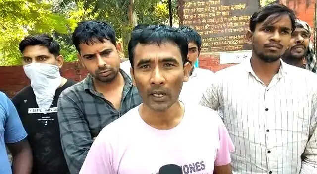 बिजली विभाग के खिलाफ रोष, कहा- पहले सुध लेते तो बच जाती जान, पढिए