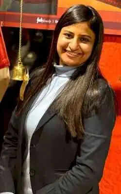 12वीं की टॉपर ने 22 साल की उम्र में रचा इतिहास, बिना कोचिंग ऐसे IAS बनी रितिका जिंदल