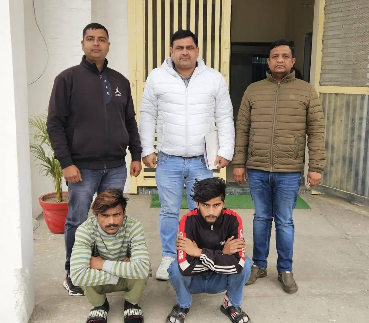 पानीपत में फोन स्नेचिंग करने वाले 2 गिरफ्तार