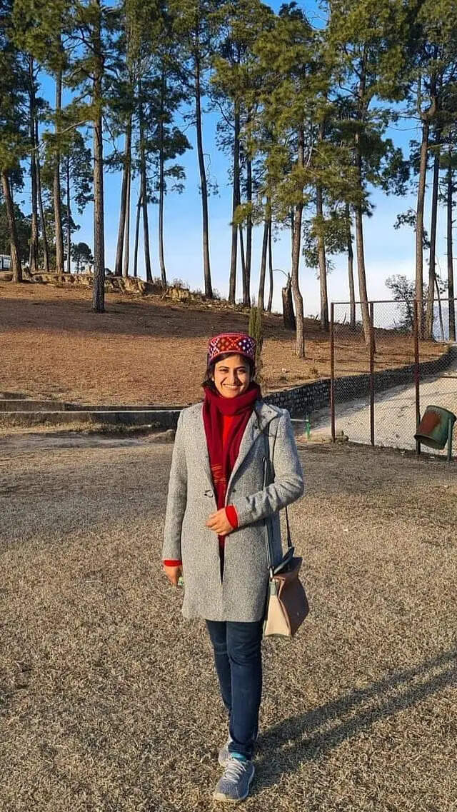 12वीं की टॉपर ने 22 साल की उम्र में रचा इतिहास, बिना कोचिंग ऐसे IAS बनी रितिका जिंदल