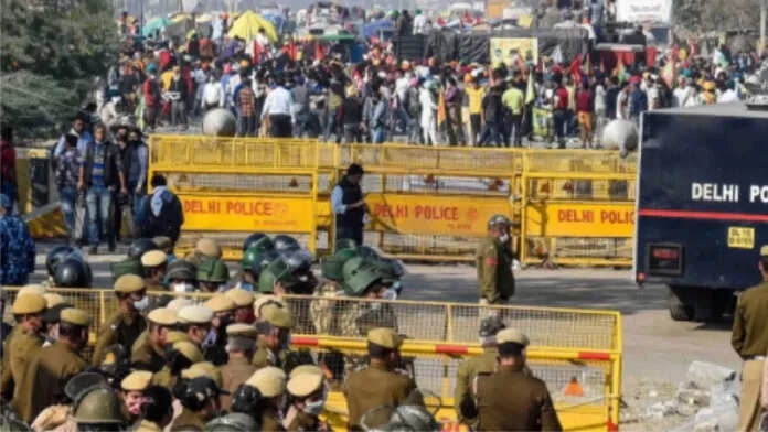 किसान आंदोलन को लेकर दिल्ली में एक महीने के लिए धारा 144 लागू