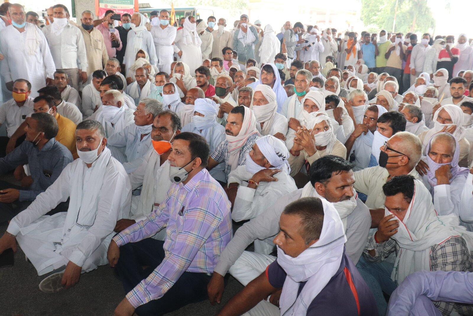 पानीपत के नेशनल हाईवे पर पुलिस मुस्‍तैद, आंसू गैस के गोलों के साथ जवान तैनात