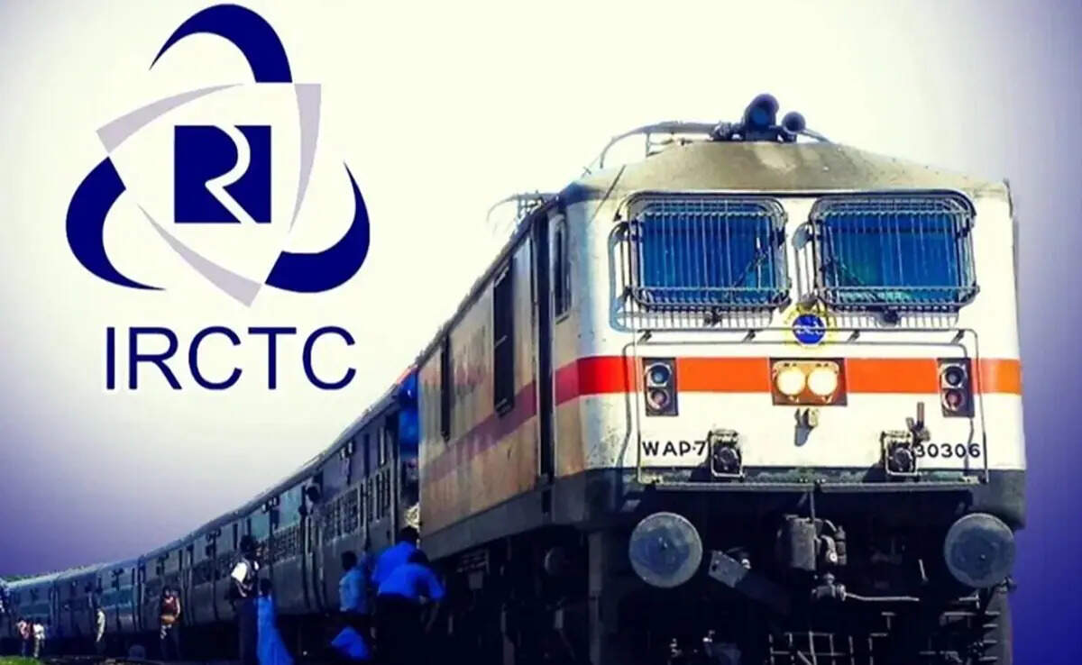 आधार लिंक नहीं तो आज से IRCTC बुकिंग और सख्त, 8AM-4PM रिजर्वेशन नहीं होगा