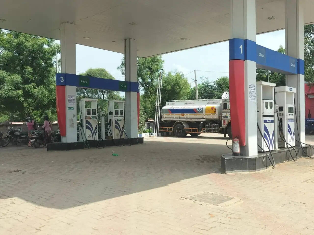 पानीपत में बड़ी लूट, बदमाशों ने पेट्रोल पंप पर ऐसे की 3.50 लाख की लूट