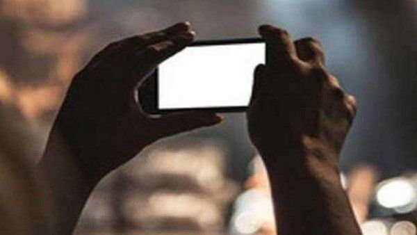 तालाक के बाद पति पर लगाया आरोप, अश्लील वीडियो बना अब देता है धमकी