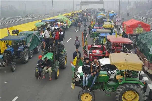 दिल्ली के इन इलाको में इंटरनेट किया गया बंद, ITO मेट्रो स्टेशन भी बंद