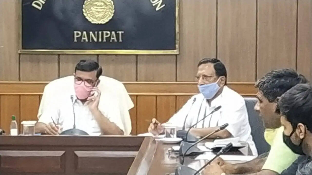 ड्रेन नंबर-1 से कब्जे हटवाकर दोनों तरफ बनाई जाएगी सड़क