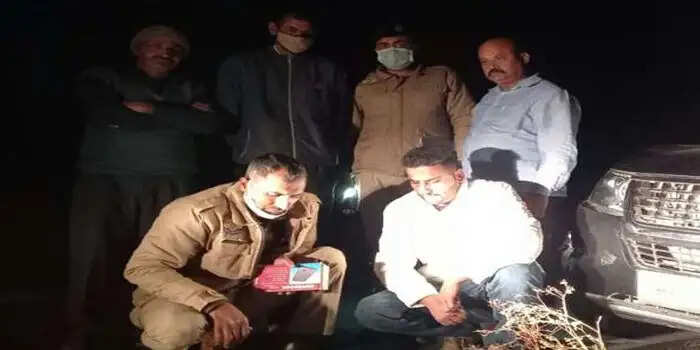 18.18 ग्राम स्मैक सहित गाड़ी चालक को पुलिस ने कि गिरफ्तार, नाकाबंदी कर की कार्यवाई