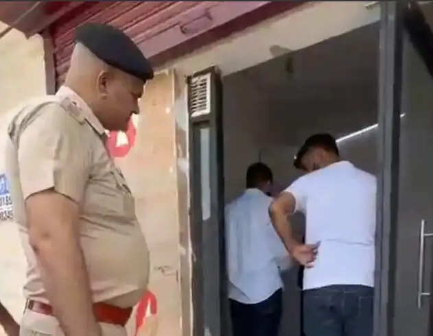 फरीदाबाद में गैस कटर से ATM काटकर 5.5 लाख की चोरी, एक ही दिन में 2 वारदात!