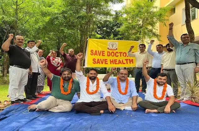 हरियाणा के 3 हजार सरकारी डॉक्टर हड़ताल पर, अस्पतालों में OPD-इमरजेंसी ठप
