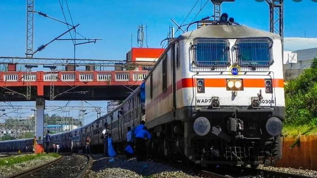 HARYANA से निकलने वाली 15 ट्रेनों में बढ़ाए गए कोच