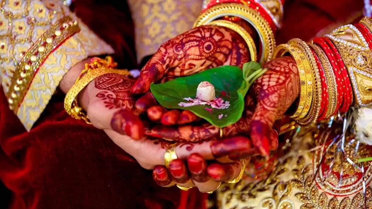 शादियों का सीजन आज से शुरु, जानिए शुभ मुहूर्त