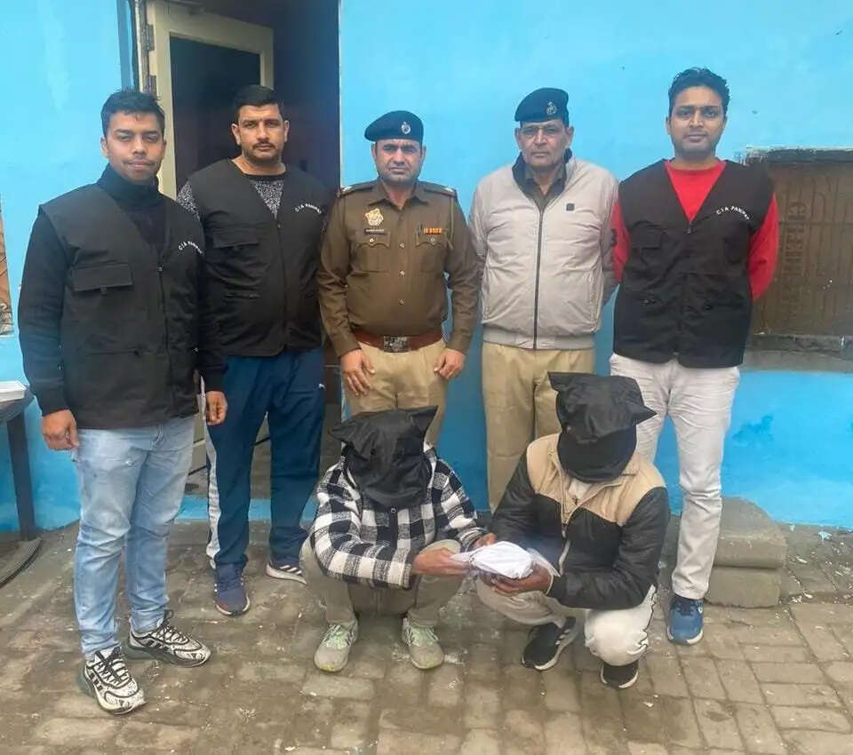 पानीपत में कार सवार 2 नशा तस्कर गिरफ्तार