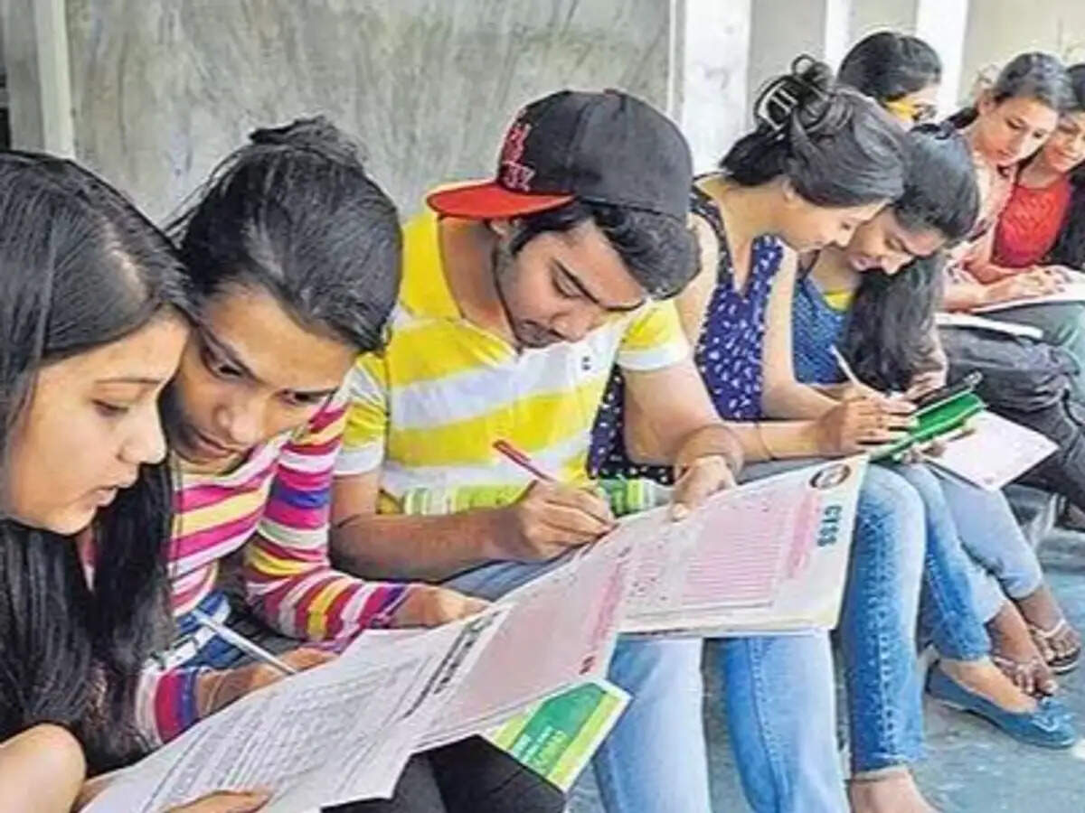 HSSC GROUP C भर्ती का प्रेफरेंस लिंक हुआ बंद, कई कैंडिडेट ने बिना सिग्नेचर ही पेपर किया था अपलोड