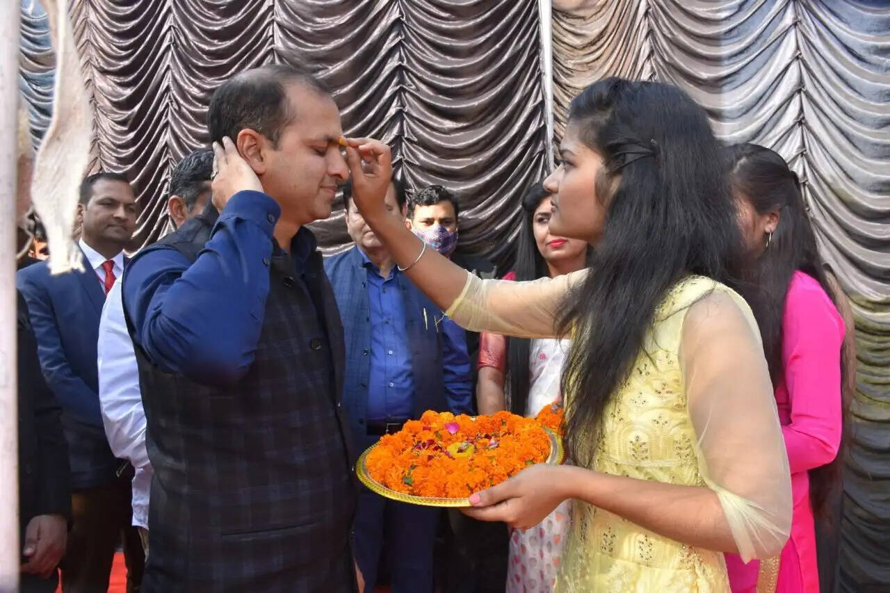 गीता इंजीनियरिंग कॉलेज में आगाज 2021 फ्रेशेर पार्टी का किया भव्य आयोजन, देखिए तस्वीरें
