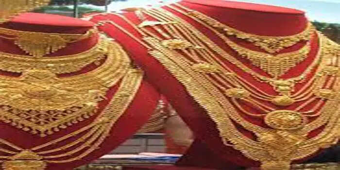 सोना और चांदी खरीदने से पहले अब चैक करें पहले उसकी रेट लिस्ट.