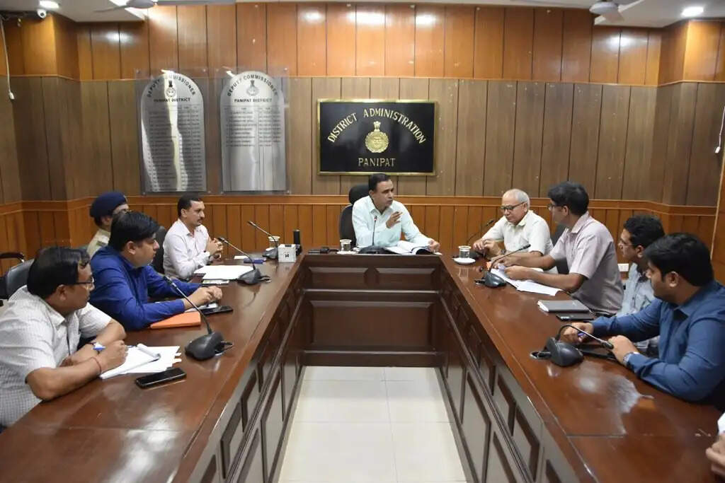 पानीपत में अवैध निर्माण और अवैध अतिक्रमण करने वाले भू-माफिया पर प्रशासन शिकंजा कसने की तैयारी में