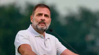 Breaking:- पहलगाम में मारे गए नेवी लेफ्टिनेंट के घर पहुंचे राहुल गांधी