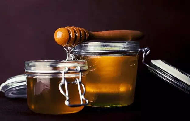 खाली पेट गुनगुने पानी में ये मिलाने से वजन होगा कम, जल्द मिलेगा फायदा