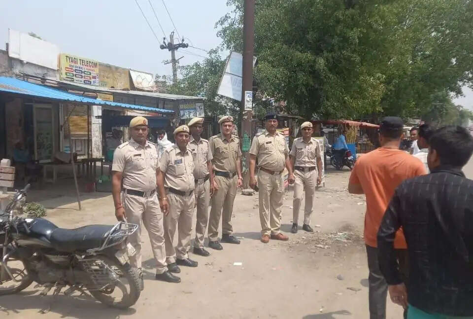 PANIPAT पुलिस ने नाकाबंदी कर संदिग्ध व्यक्तियों व वाहनों की जांच की, मनाया पुलिस प्रेजेंस डे