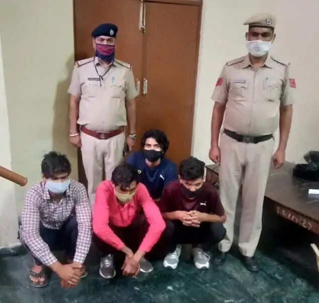 व्यापारी के साथ मारपीट के मामले में 4 आरोपी गिरफ्तार