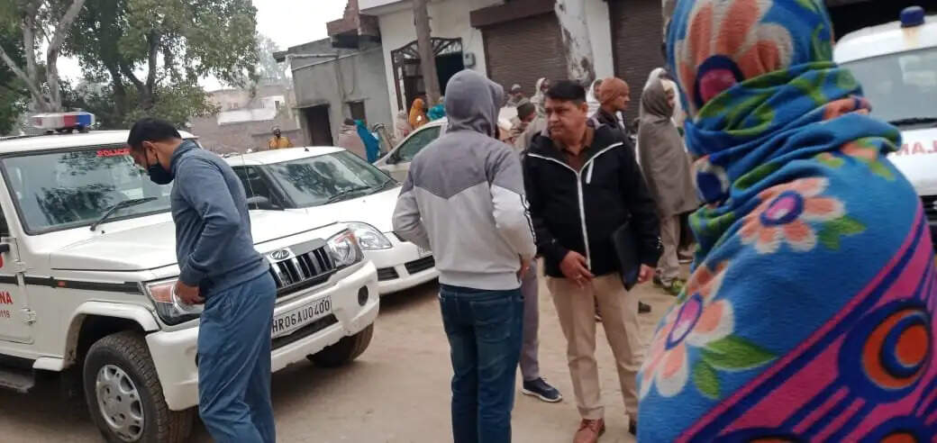 Panipat के इसराना मे व्यक्ति ने कनपटी पर गो*ली मारकर दे दी जान, सु*साइड नोट बरामद