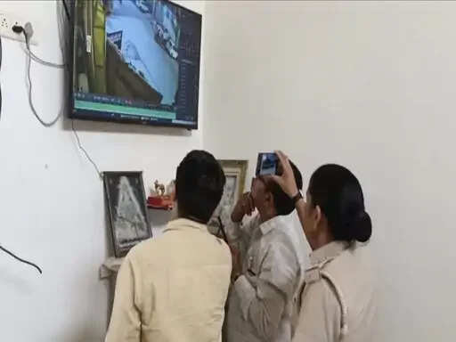 मां ने छोड़ा था बच्ची को मदिंर के बाहर, 22 दिन बाद बच्ची नहीं रही दुनिया में