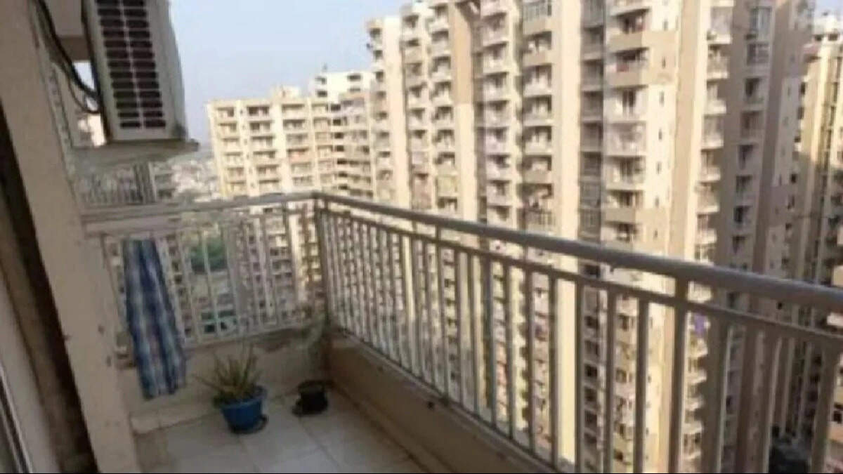HARYANA:- मां ने डाटा तो बेटा15वीं मंजिल से कूदा, हो गई...