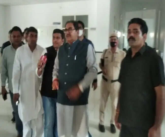 गोबिंद कांडा को 6708 वोटों से हरा कर अभय चौटाला ने जीता ऐलानाबाद का रण