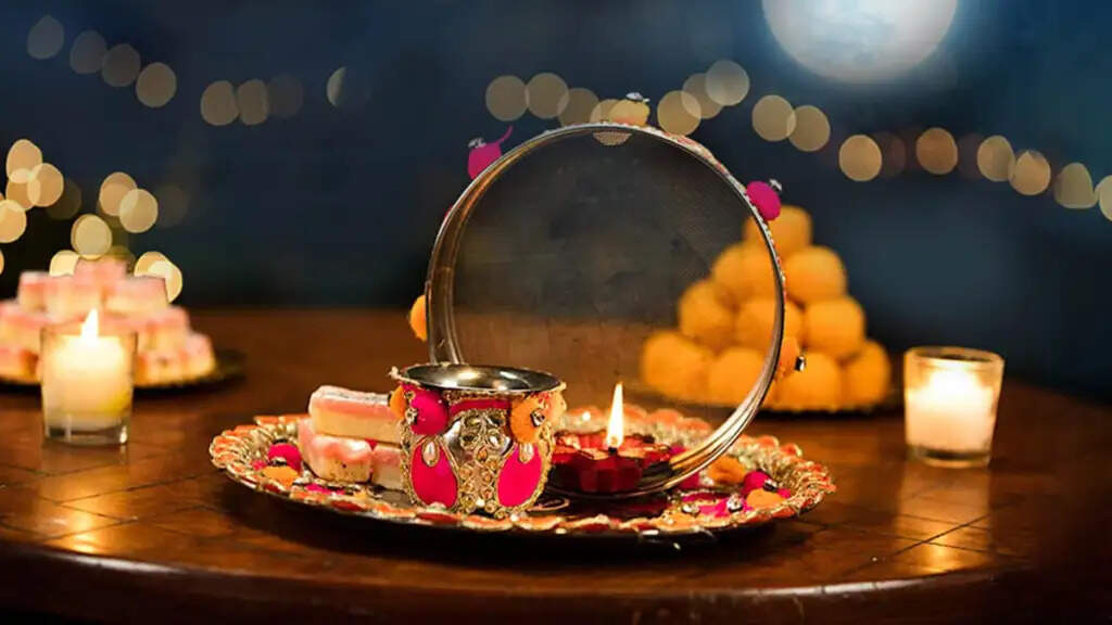 इस साल कब रखा जाएगा करवा चौथ का व्रत,जानिए तिथि
