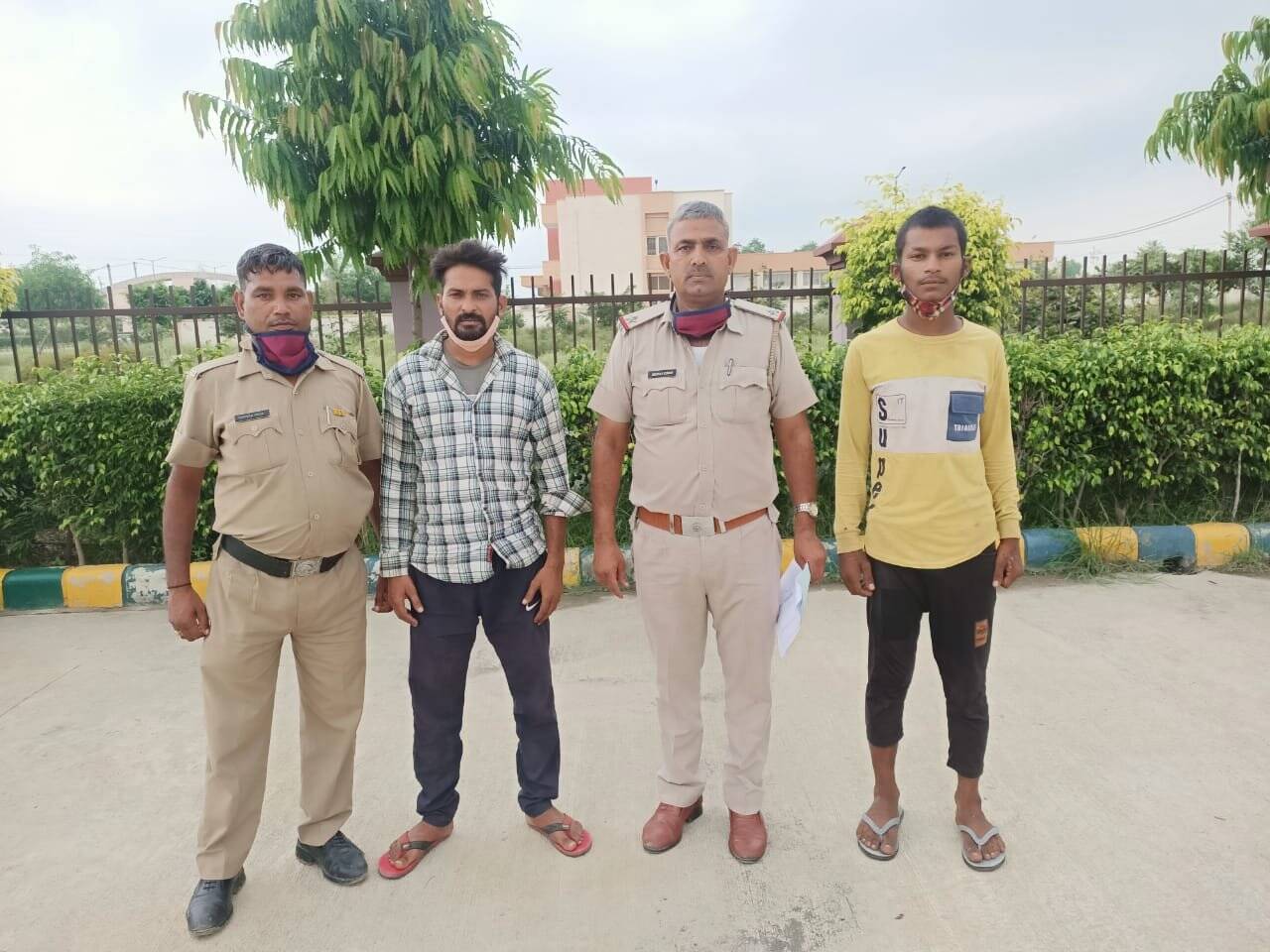 चोरी की वारदात करने वाले 2 आरोपित काबू, सोनें व चांदी के जैवरात बरामद