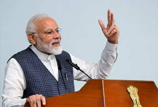 पीएम मोदी ने लिखा गरबा गीत