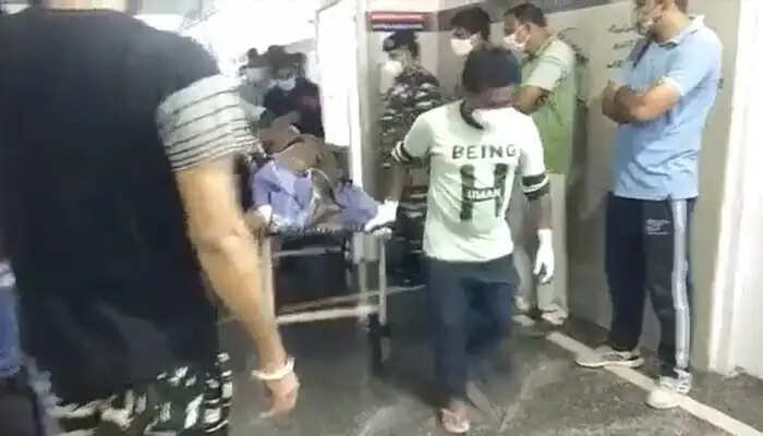 CRPF जवान ने अपने ही साथियों पर चलाई गोली, 4 की मौत, 3 गंभीर रूप से घायल