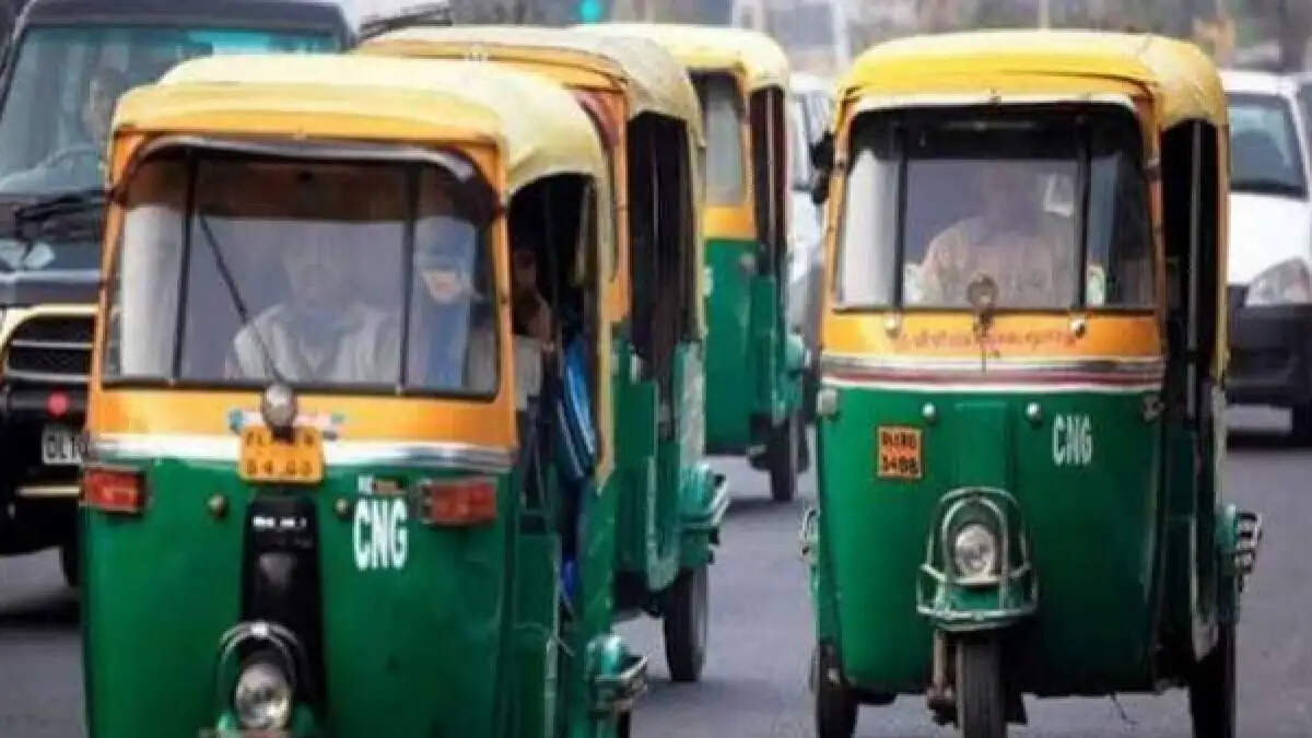 पानीपत में अब ड्रेस कोड में चलेंगे ऑटो-ई रिक्शा चालक