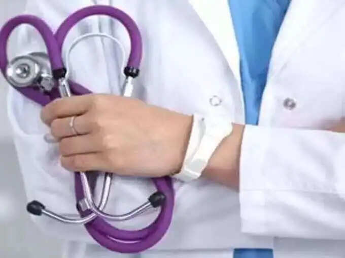 यूक्रेन मे सस्ती शिक्षा स्टूडेंट्स पर पड़ी भारी, जानिए यूक्रेन ही क्यो जाते है भारतीय छात्र
