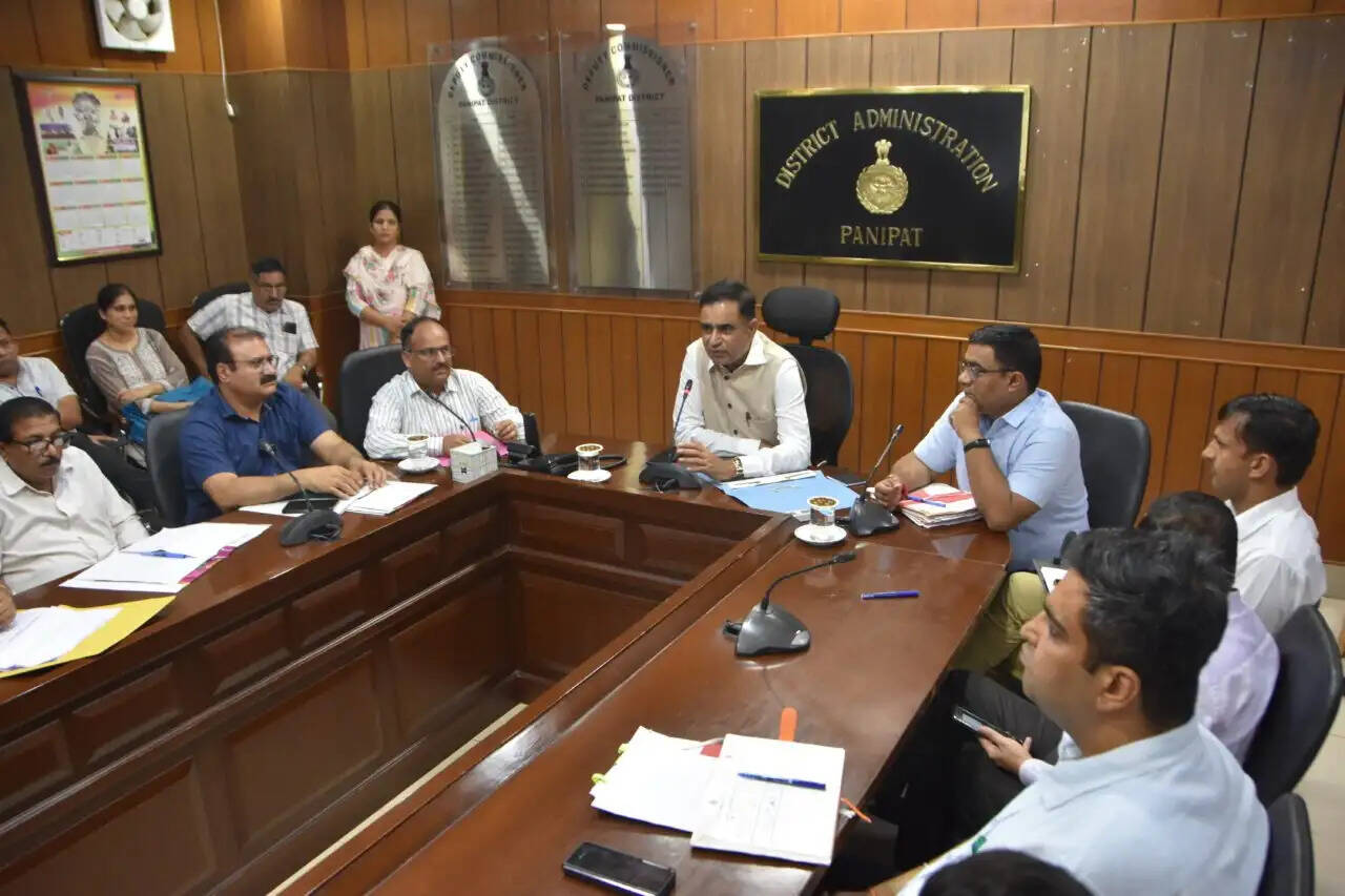 डीसी का निर्देश, मच्छरों की रोकथाम के लिए गांव स्तर पर होगी फॉगिंग
