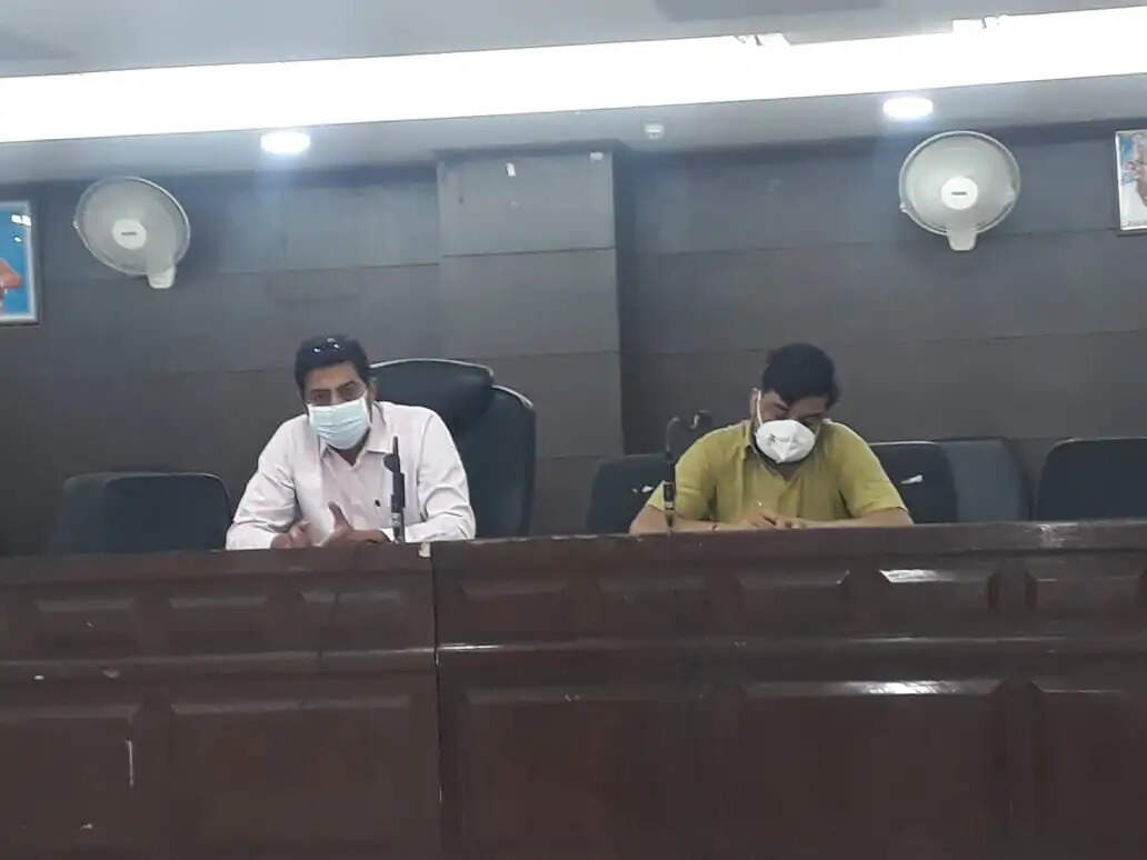 ऑक्सीजन वितरण के लिए जारी किए हेल्पलाइन नंबर