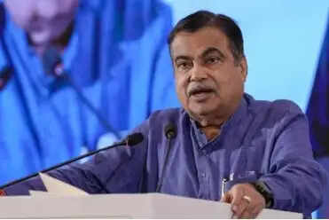 टोल को लेकर बदल गए नियम ! हाईवे पर साल के लगेंगे 3000 रुपए