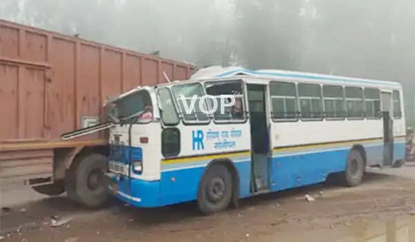 Panipat मे हुए 2 बड़े सड़क हादसे, धुंध के कारण गिरी नहर मे कार और...