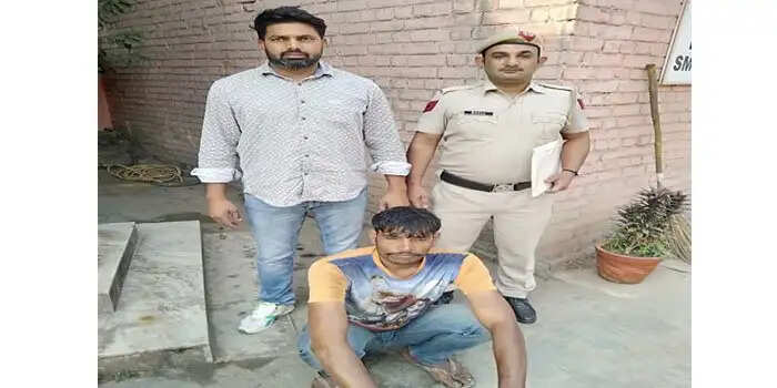 फोन चोरी करने वाले आरोपी से 2 मोबाइल फोन बरामद, यहां से किये थे मोबाइल फोन चोरी