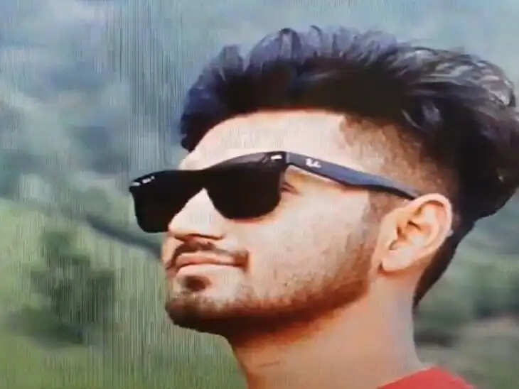 HARYANA:- बाइक पर सवार होकर बर्थडे पार्टी में जा रहे थे 2 युवक, पीछे से आई तेज रफ्तार कार