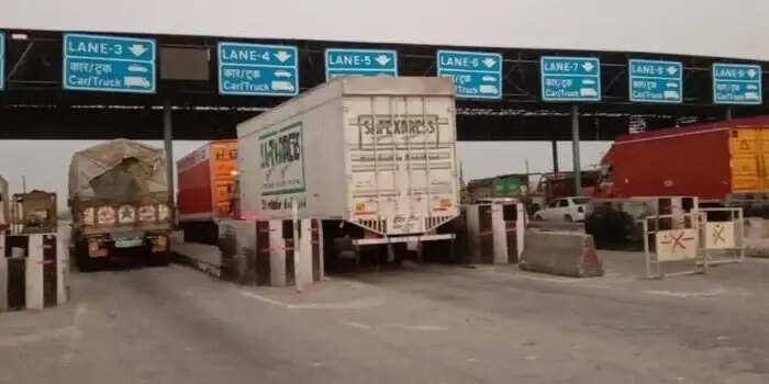 टोल प्लाजा शुरू होने के बाद आज इन टोल प्लाजा पर कटेगा टैक्स, पढ़िए