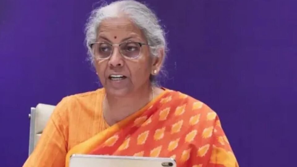 केंद्र ने GST पर लिए 10 बड़े फैसले